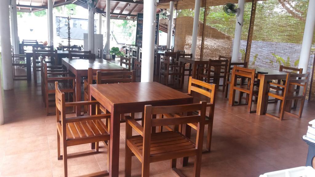 Sihilro Regency Hotel Udawalawe Εξωτερικό φωτογραφία