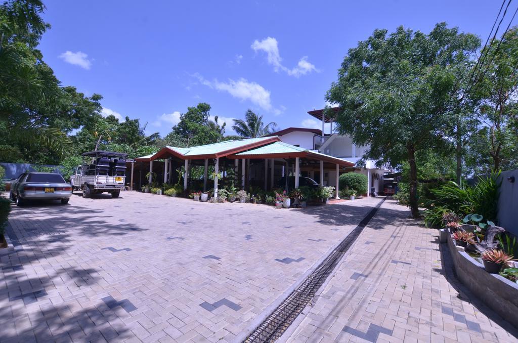 Sihilro Regency Hotel Udawalawe Εξωτερικό φωτογραφία