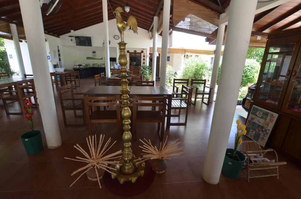 Sihilro Regency Hotel Udawalawe Εξωτερικό φωτογραφία